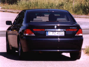 bmw735i-5.jpg (54207 Byte)